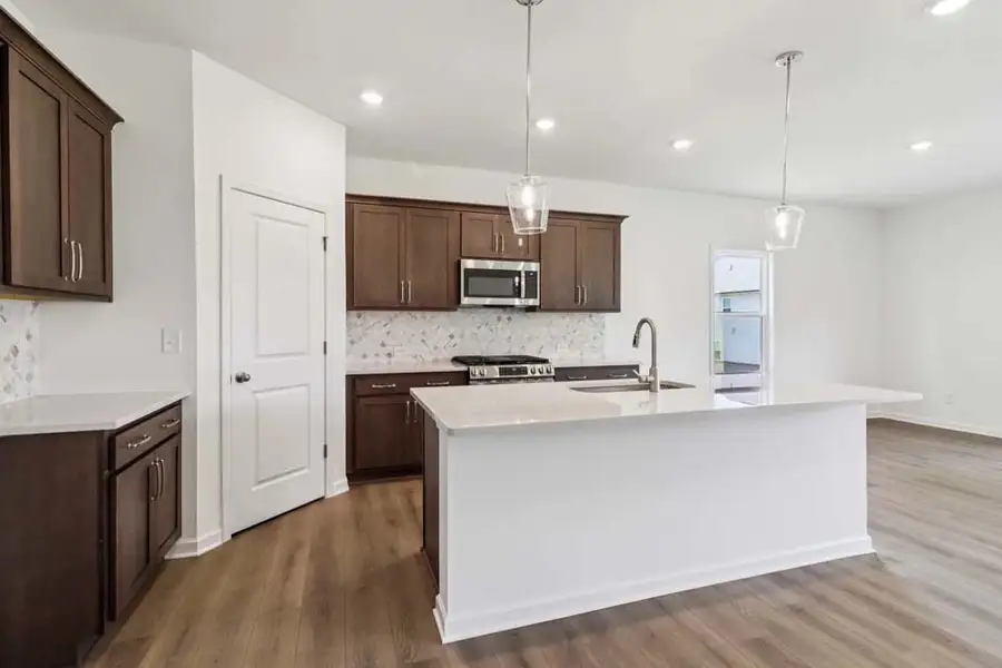 Sample Photo: Kitchen featuring Roosevelt Collection Finishes Sample Photo: Kitchen featuring Roosevelt Collection Finishes