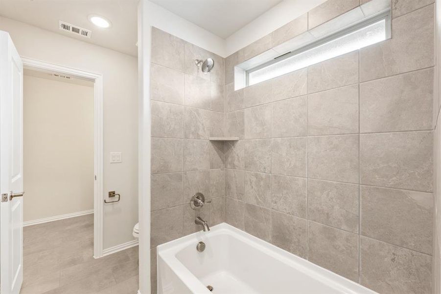 Furnished interior view inside a new home in Creekview Meadows, Pilot Point (Image 12). Furnished interior view inside a new home in Creekview Meadows, Pilot Point (Image 12).