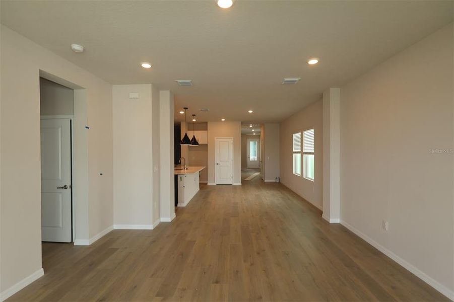 Spacious, unfurnished interior of a new home in Chapel Crossings - Garden Series, Wesley Chapel (Image 9). Spacious, unfurnished interior of a new home in Chapel Crossings - Garden Series, Wesley Chapel (Image 9).
