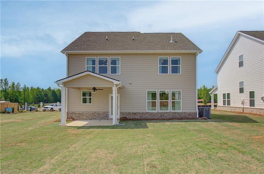 Exterior details and patio area of a home in Cooper Park, McDonough (Image 25).