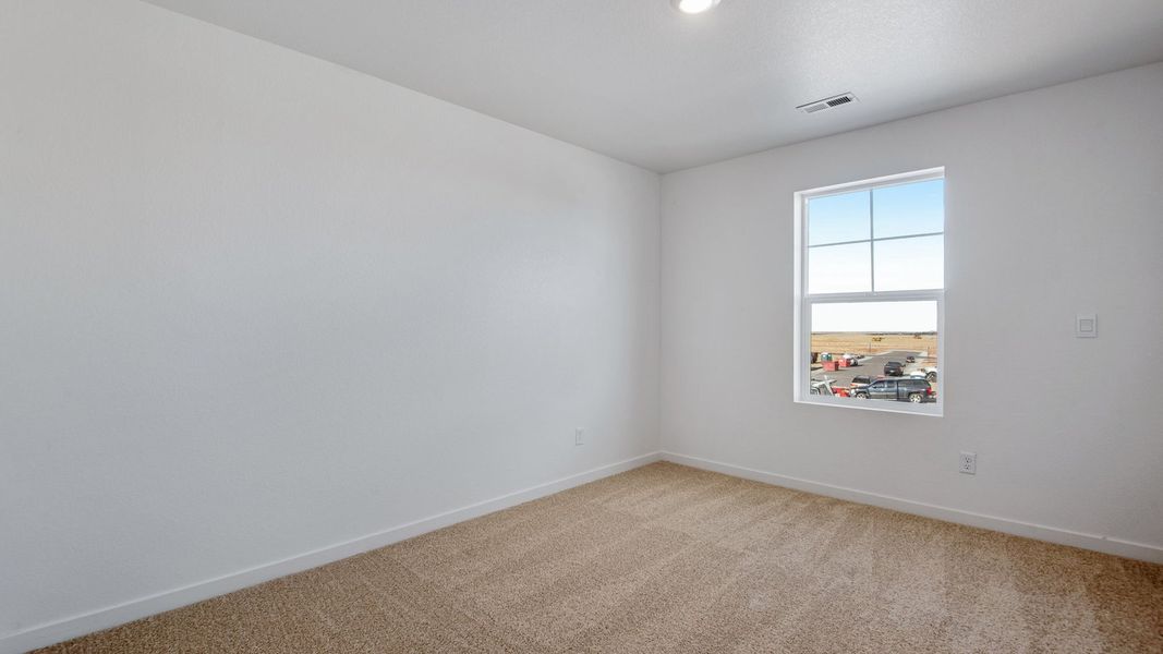 Spacious, unfurnished interior of a new home in Vista Meadows, Fort Lupton (Image 25). Spacious, unfurnished interior of a new home in Vista Meadows, Fort Lupton (Image 25).