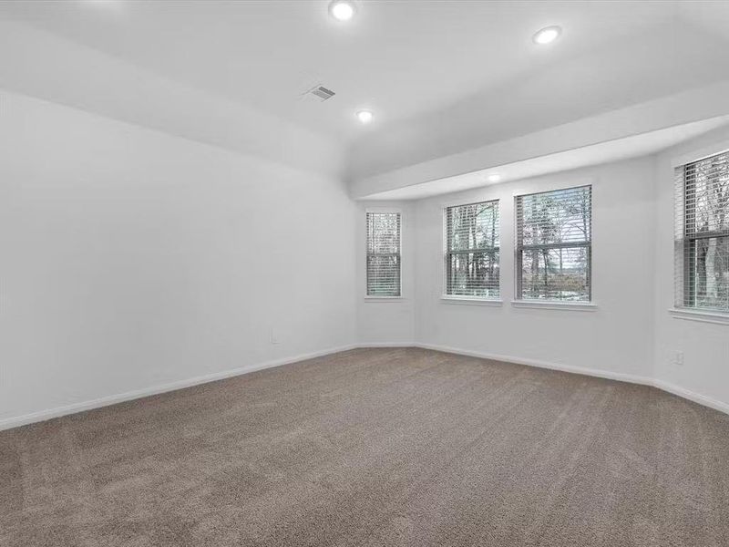 Spacious, unfurnished interior of a new home in Encino Estates, Dayton (Image 3). Spacious, unfurnished interior of a new home in Encino Estates, Dayton (Image 3).