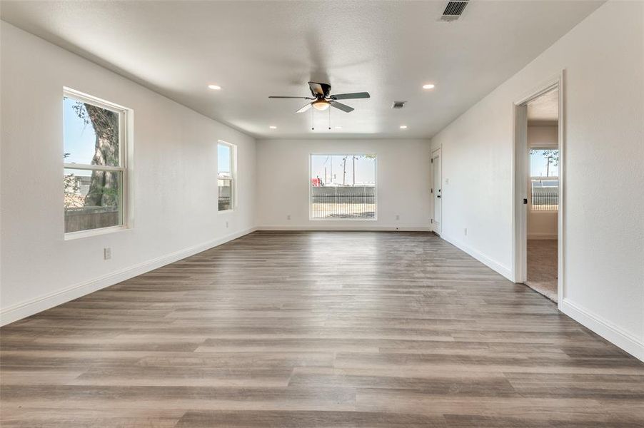Spacious, unfurnished interior of a new home in , Fort Worth (Image 7).