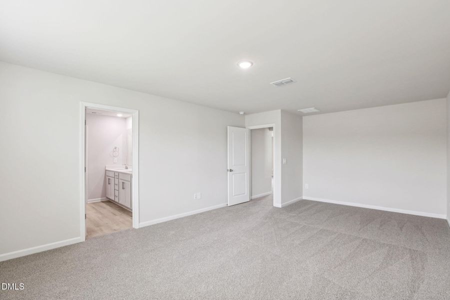 24-web-or-mls-Raleigh- River Glen- 641 W