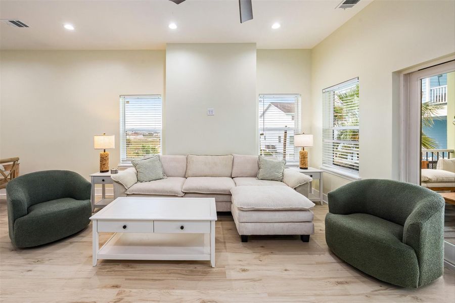 Furnished interior view inside a new home in , Galveston (Image 9).