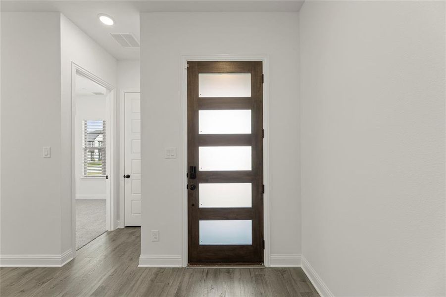 Spacious, unfurnished interior of a new home in Chelsea Commons, Allen (Image 16).