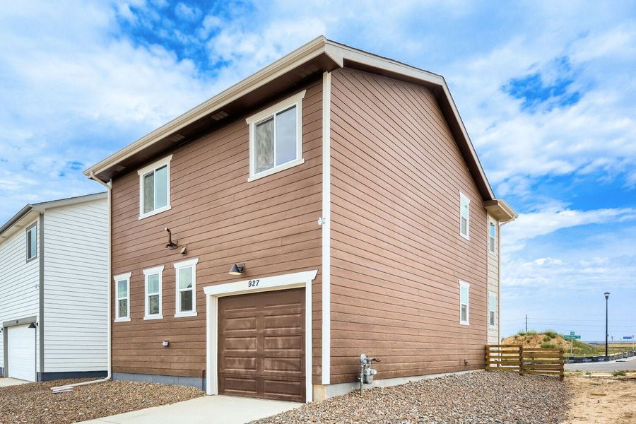 927 Nettle LN, Fort Collins, CO.  - Slide 32