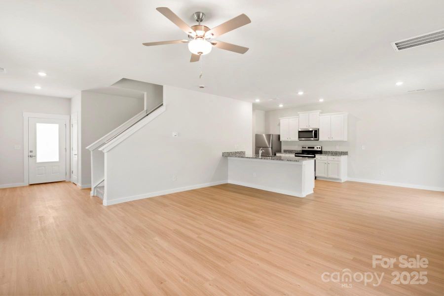 Spacious, unfurnished interior of a new home in Knights Bridge, Richburg (Image 8).