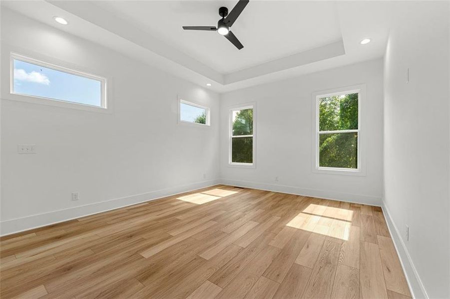 Spacious, unfurnished interior of a new home in , Jefferson (Image 28).