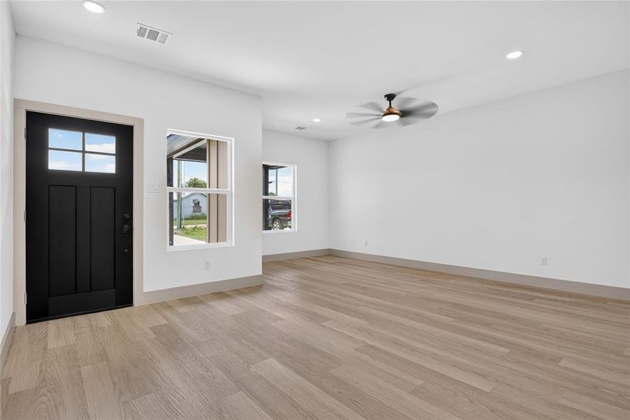 Spacious, unfurnished interior of a new home in , Itasca (Image 12). Spacious, unfurnished interior of a new home in , Itasca (Image 12).