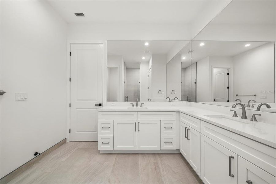 Furnished interior view inside a new home in , Sebring (Image 16).