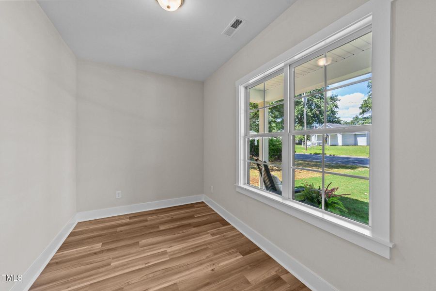 412 N Green - Office