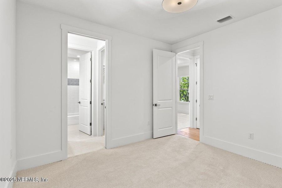 Spacious, unfurnished interior of a new home in , Neptune Beach (Image 26).