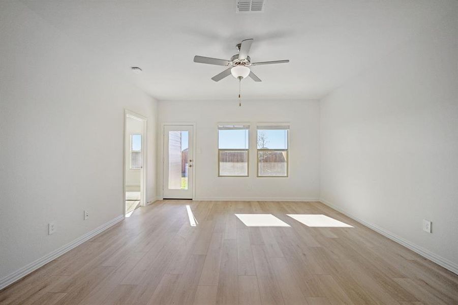 Photo is not of the actual home, but is an inspirational photo of builder’s model home and may depict options, furnishings, and/or decorator features that are not included.