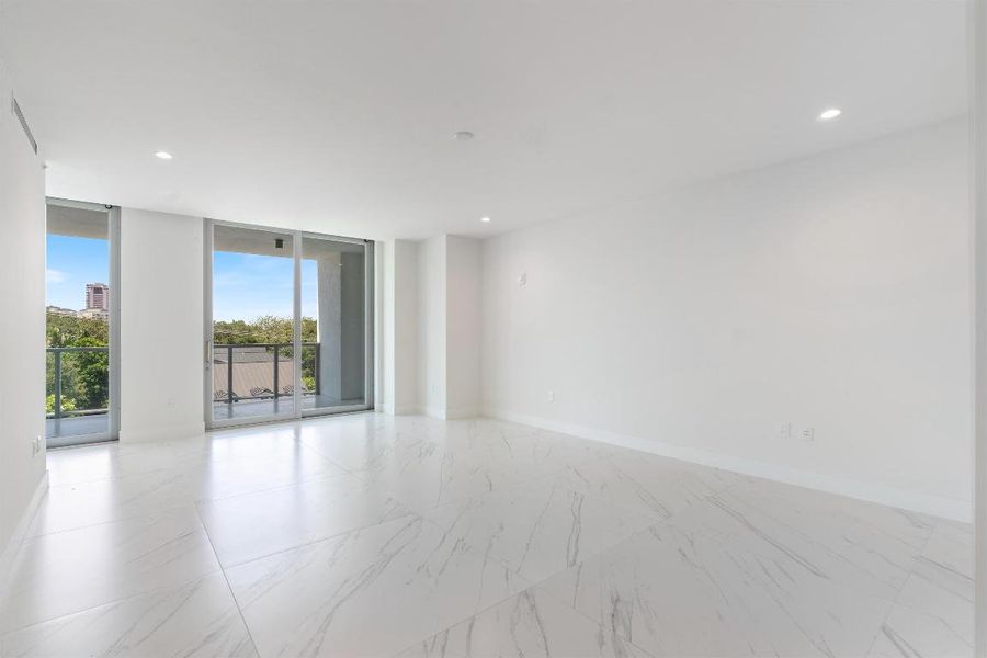 18-495 E Royal Palm Road #402-108 18-495 E Royal Palm Road #402-108