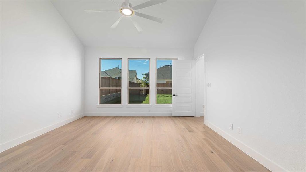 Spacious, unfurnished interior of a new home in Fields 50', Frisco (Image 17). Spacious, unfurnished interior of a new home in Fields 50', Frisco (Image 17).