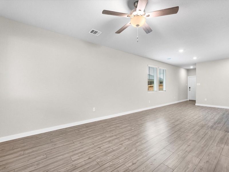 Spacious, unfurnished interior of a new home in Montgomery Oaks - Premier, Conroe (Image 13).