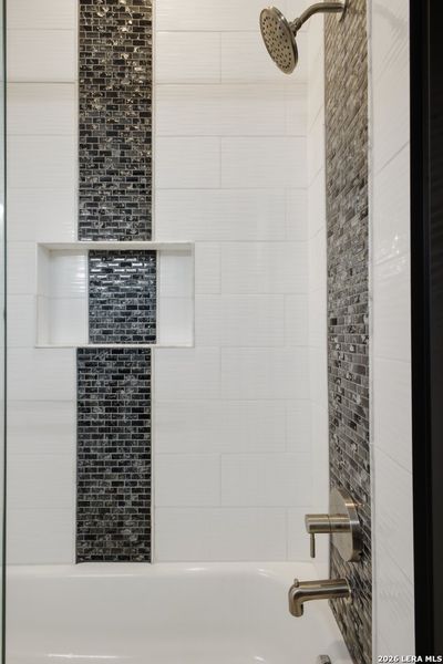 Close-up of interior finishes inside a home in , Blanco (Image 21).