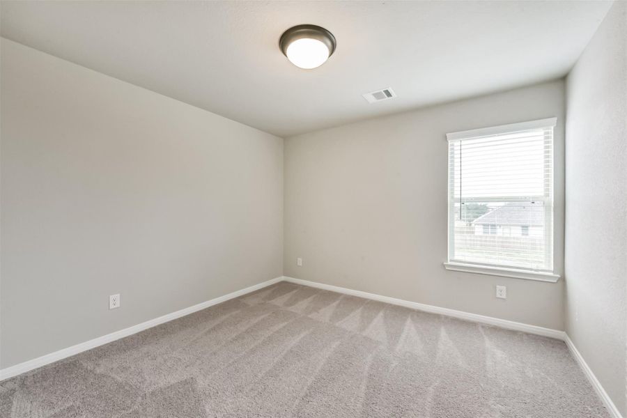 Spacious, unfurnished interior of a new home in Kendall Lakes, Alvin (Image 23). Spacious, unfurnished interior of a new home in Kendall Lakes, Alvin (Image 23).