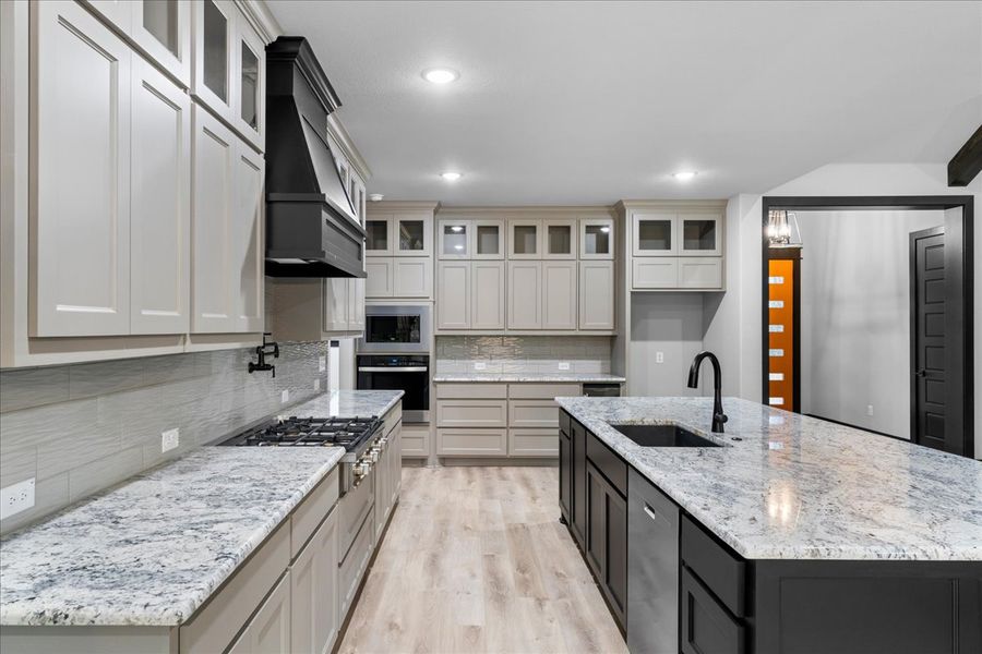 Image 30 representing the The Harper II by Doug Parr Custom Homes in Monarch Manor, Poolville, TX.