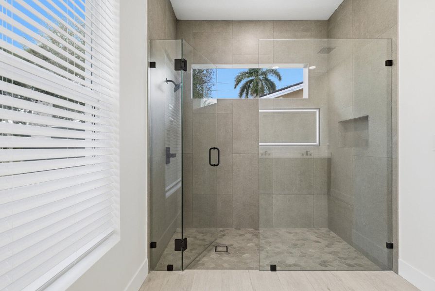 024_new-020_586 024_new-020_586