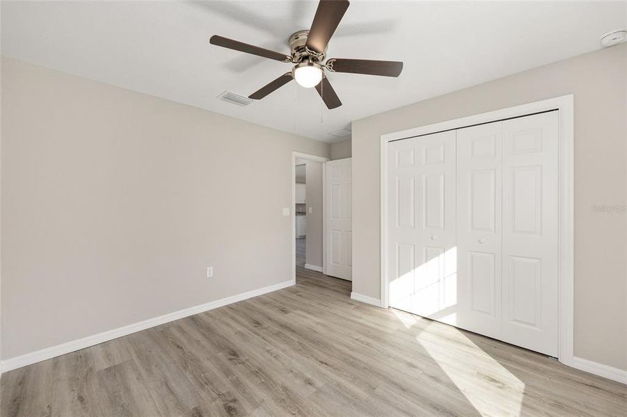 Spacious, unfurnished interior of a new home in , Citrus Springs (Image 21).