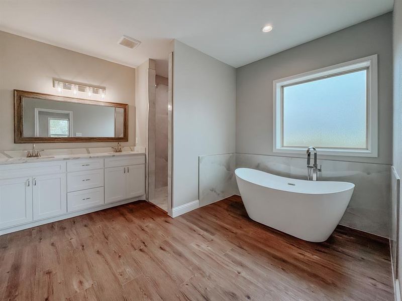 Furnished interior view inside a new home in , Corsicana (Image 12). Furnished interior view inside a new home in , Corsicana (Image 12).