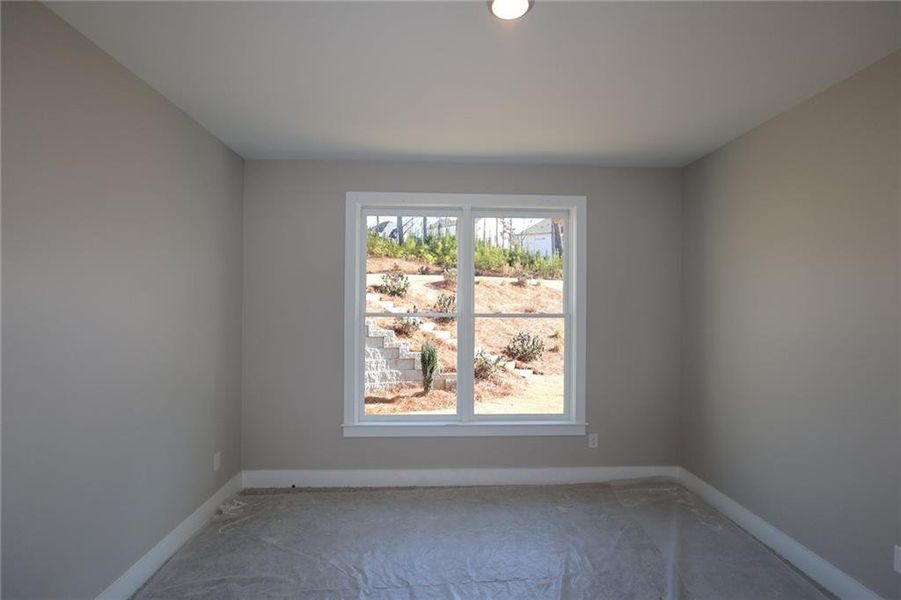 Spacious, unfurnished interior of a new home in Ellis, Marietta (Image 5).