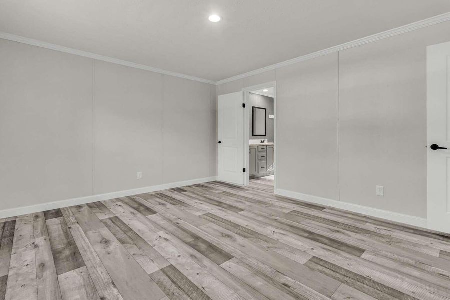 Spacious, unfurnished interior of a new home in , Holly Hill (Image 17).