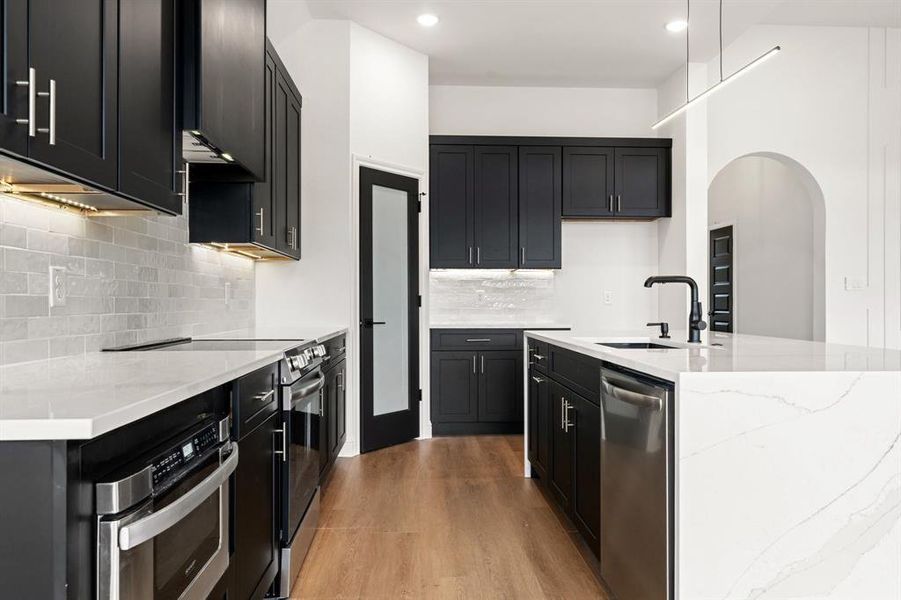 Furnished interior view inside a new home in , Glenn Heights (Image 14).