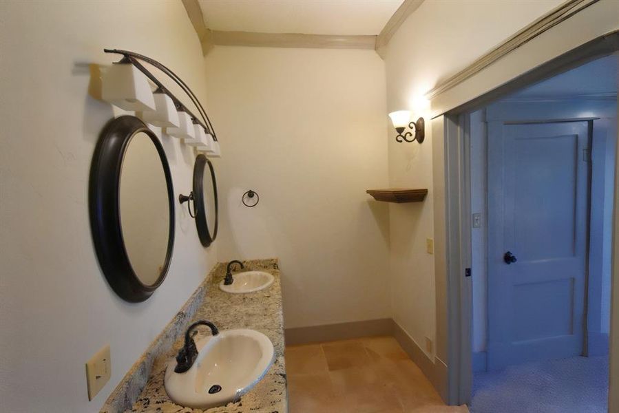 Furnished interior view inside a new home in , Alba (Image 9).