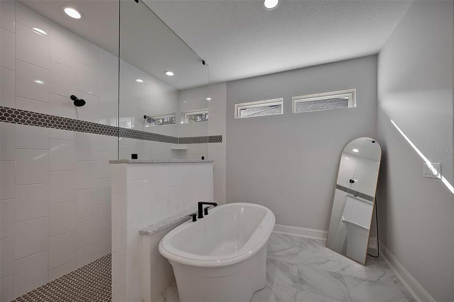 Furnished interior view inside a new home in , Green Cove Springs (Image 40).