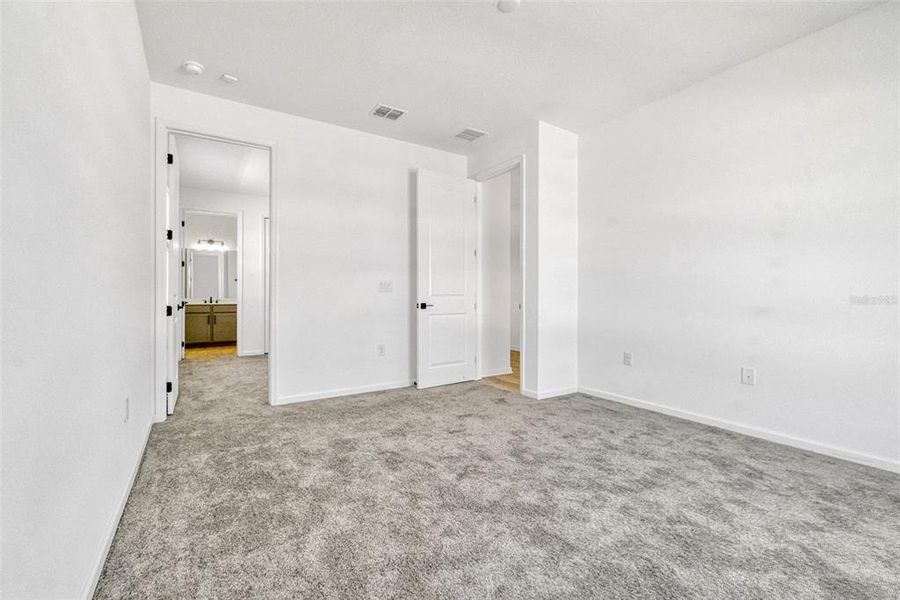 Spacious, unfurnished interior of a new home in , Davenport (Image 28). Spacious, unfurnished interior of a new home in , Davenport (Image 28).