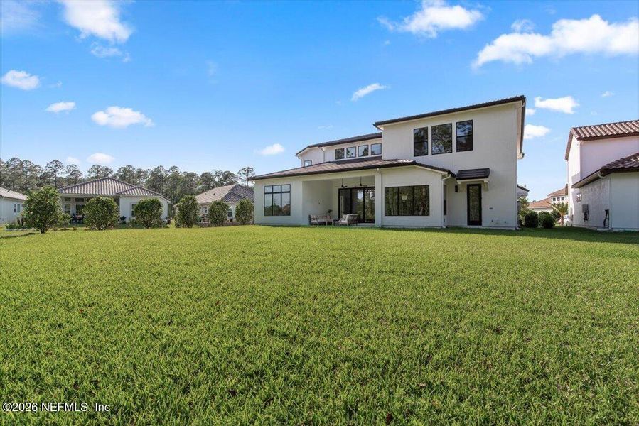 Exterior details and patio area of a home in Tamaya, Jacksonville (Image 37).