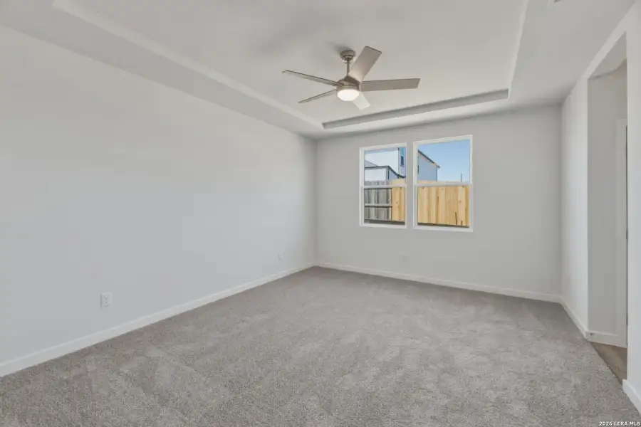 Spacious, unfurnished interior of a new home in , San Antonio (Image 17).