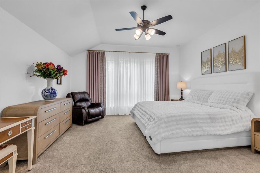 Private primary suite Private primary suite