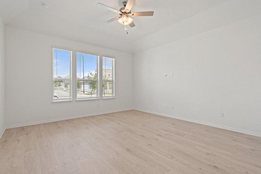 Not the actual home. Representative photo of a completed home of the same plan. Features will vary. Please confirm details with the New Home Consultant Not the actual home. Representative photo of a completed home of the same plan. Features will vary. Please confirm details with the New Home Consultant