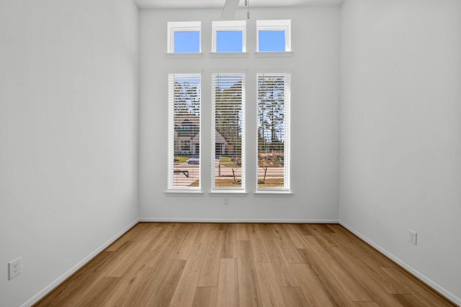 Spacious, unfurnished interior of a new home in , Spring (Image 29).