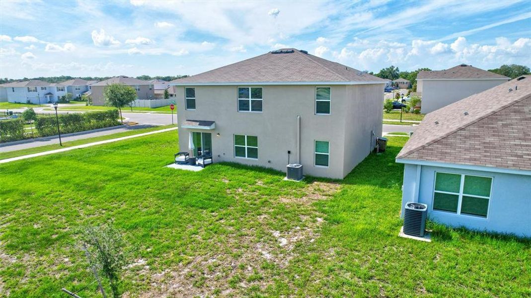 Exterior details and patio area of a home in , Tampa (Image 40).