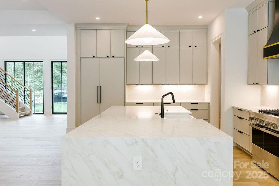 Image 16 of a home in .