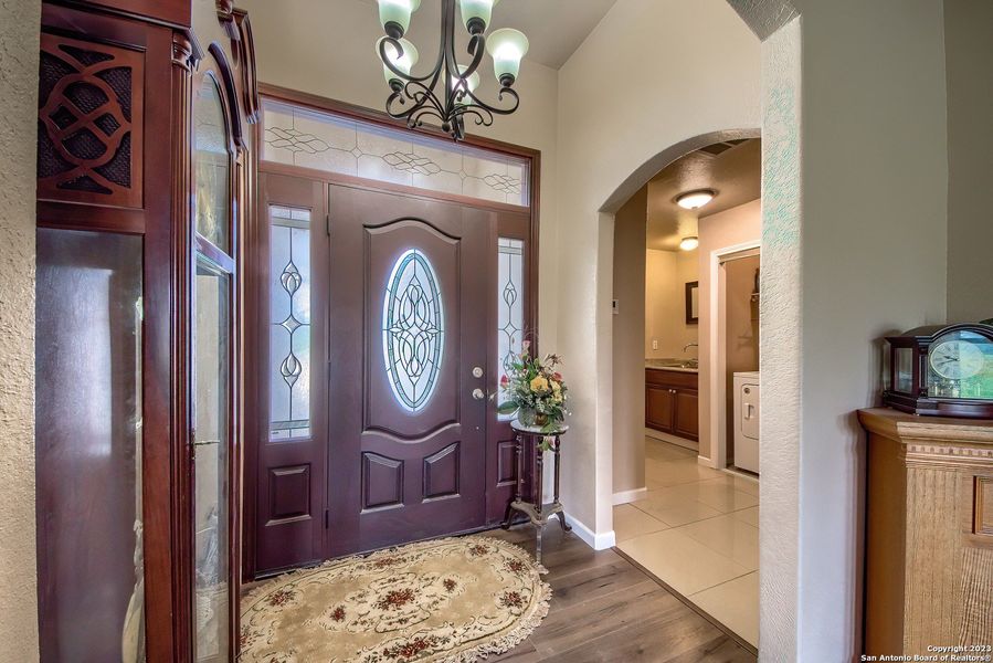 Furnished interior view inside a new home in , La Vernia (Image 11).