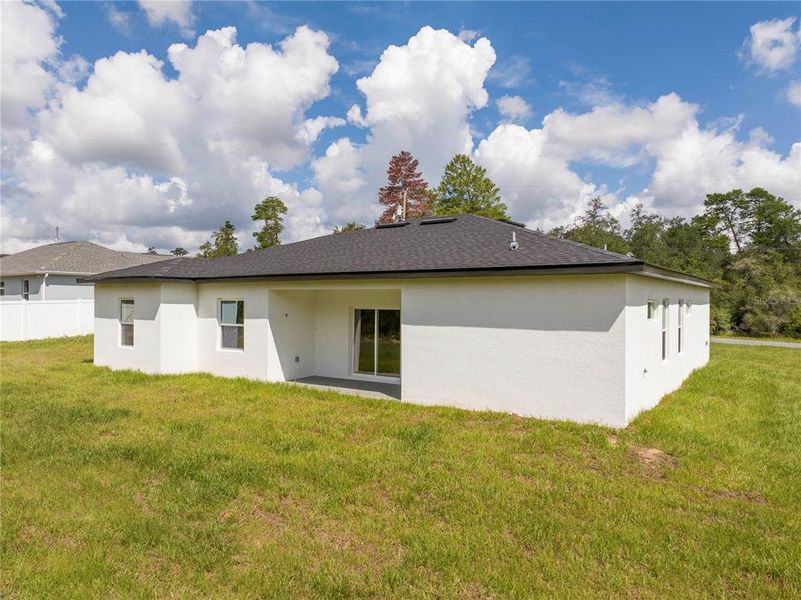 Exterior details and patio area of a home in , Ocala (Image 3).