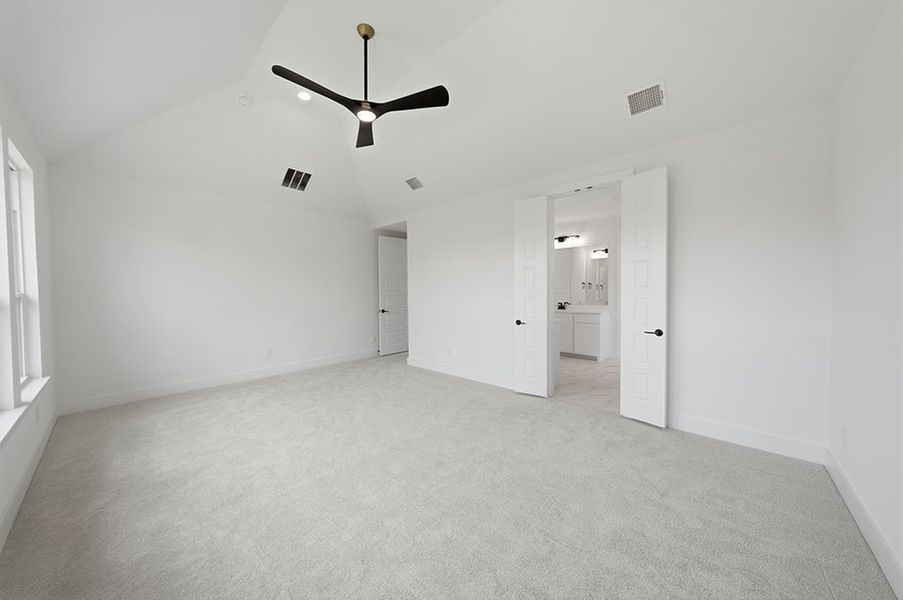 Spacious, unfurnished interior of a new home in Estates at Rockhill, Frisco (Image 35).