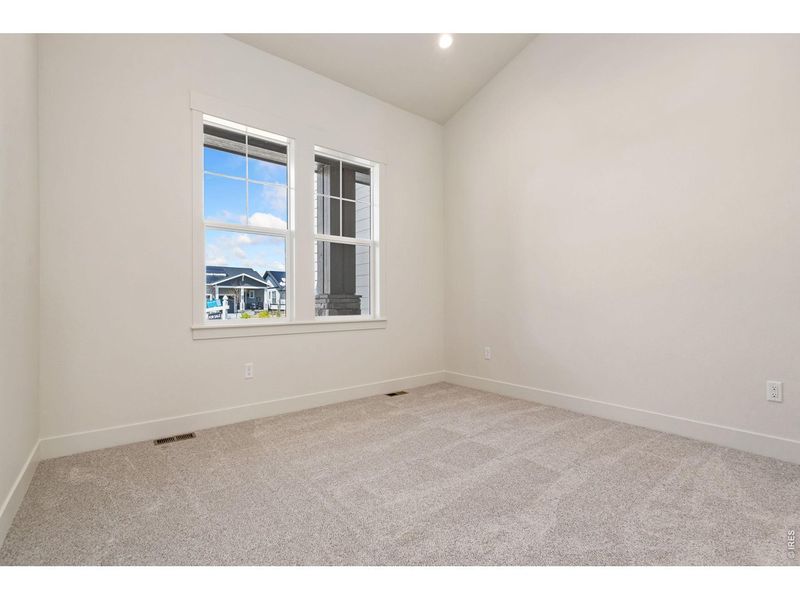 Spacious, unfurnished interior of a new home in Villa Collection, Fort Collins (Image 14).