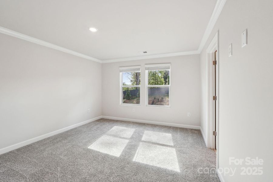 Spacious, unfurnished interior of a new home in Walnut Reserve, Conover (Image 9).