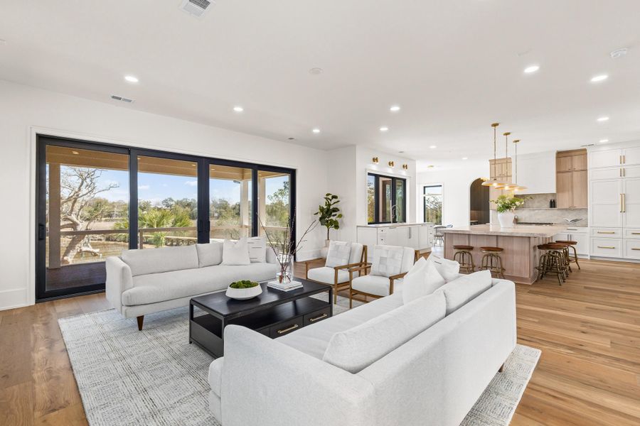 Furnished interior view inside a new home in , Charleston (Image 80).