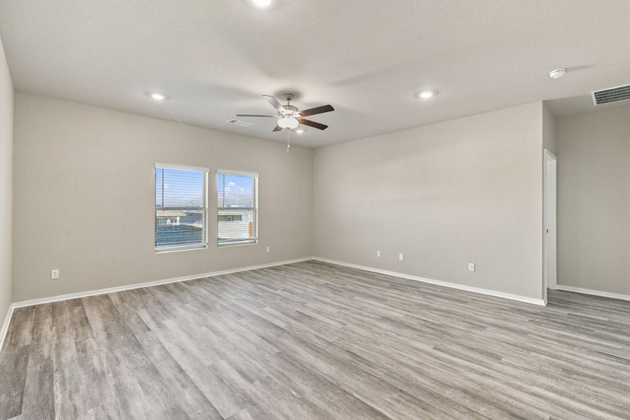 5br New Home in Jarrell, TX.  - Slide 16
