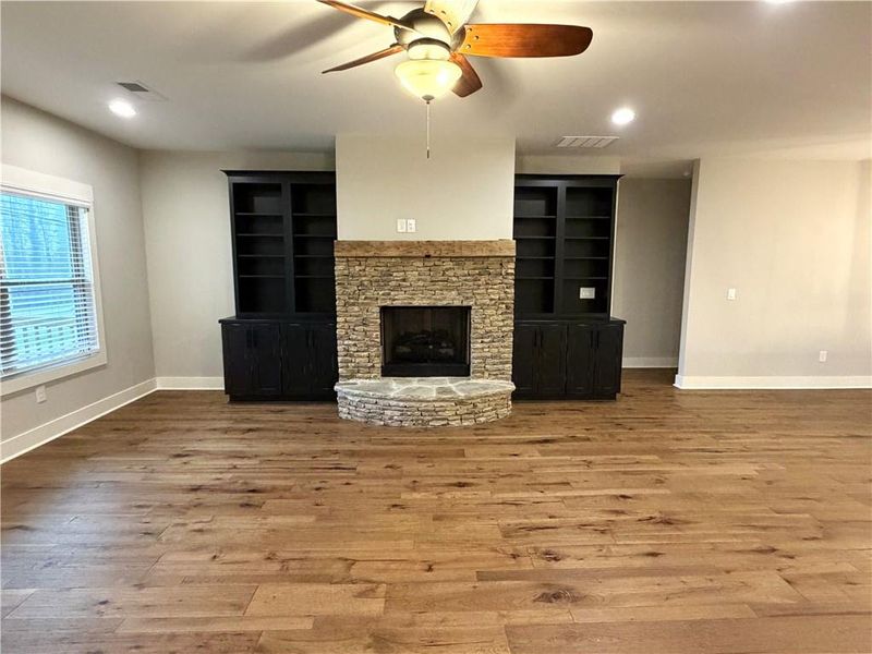 Spacious, unfurnished interior of a new home in , Conyers (Image 20).