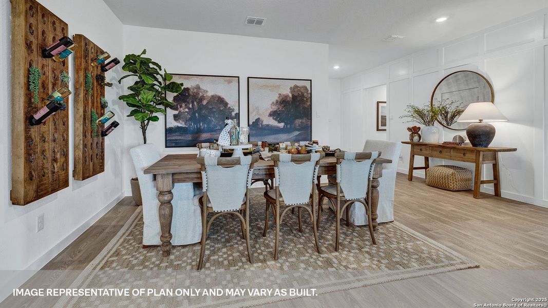 Furnished interior view inside a new home in Sonoma Oaks, Fredericksburg (Image 34).