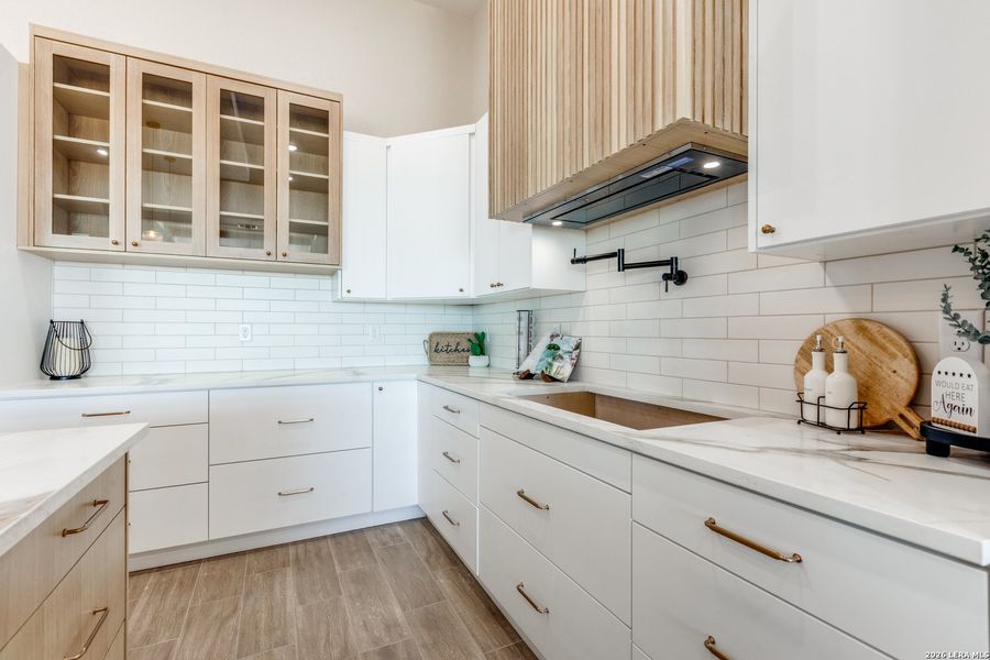 Furnished interior view inside a new home in , La Vernia (Image 12). Furnished interior view inside a new home in , La Vernia (Image 12).